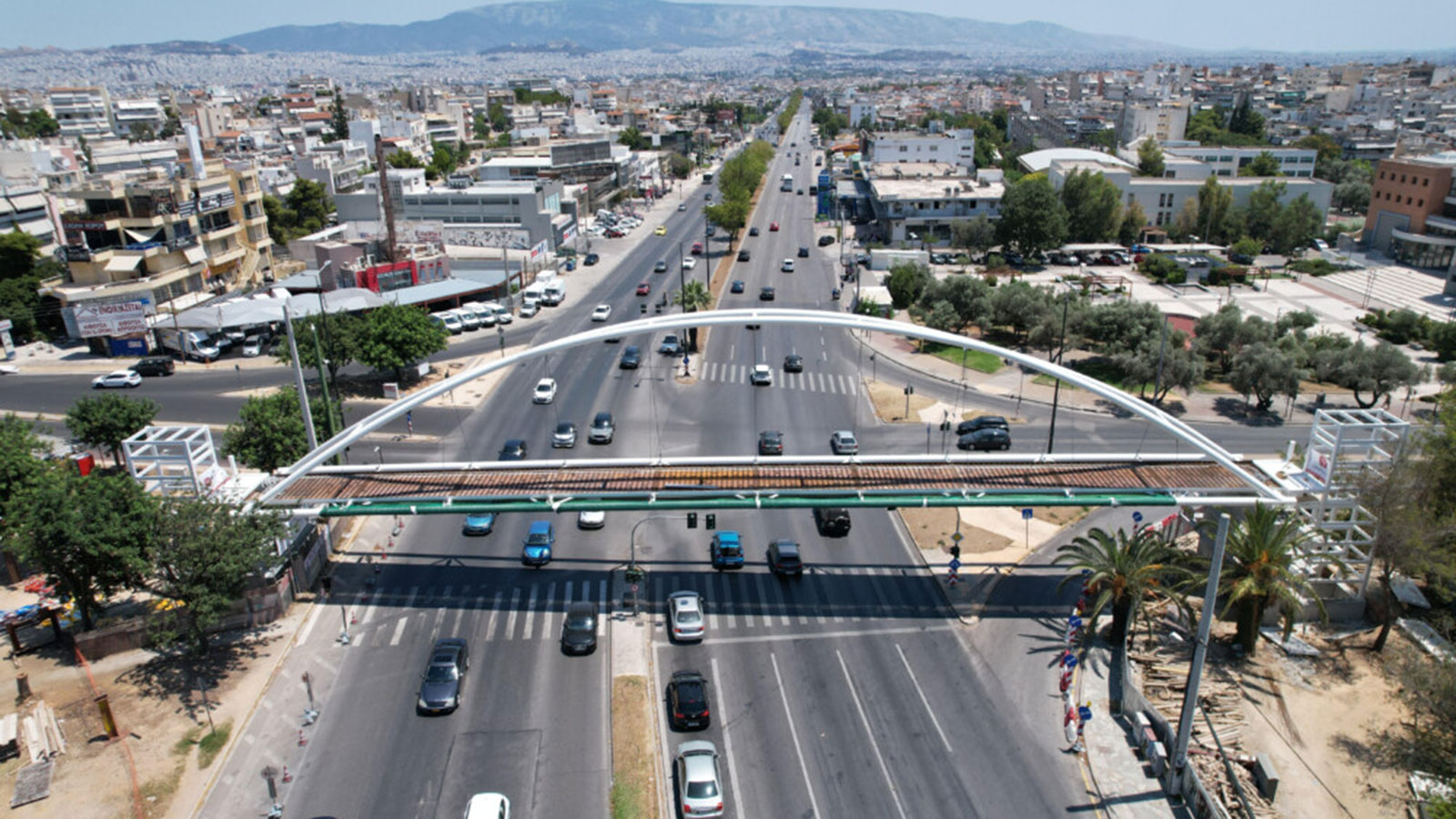 Τοποθετήθηκε νέα πεζογέφυρα στο Παλατάκι Χαϊδαρίου 